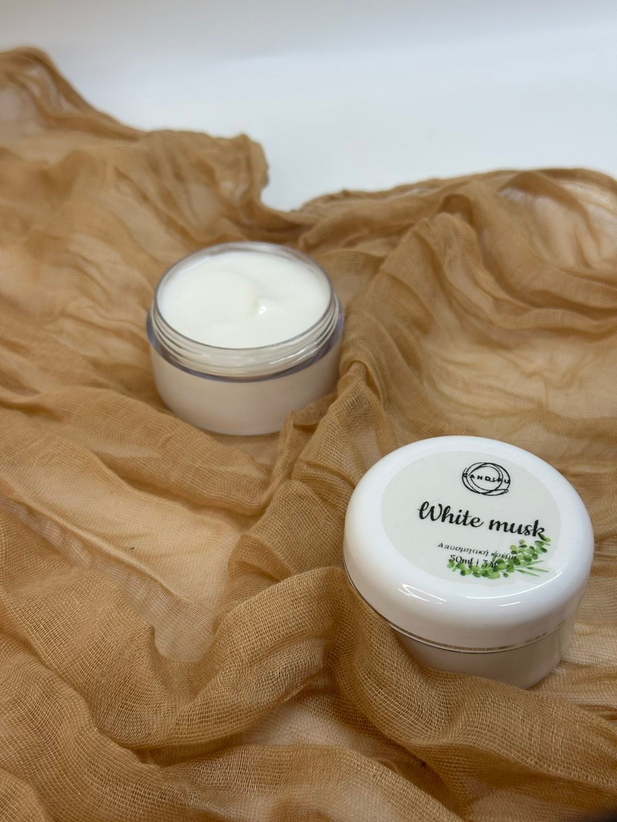 White Musk Αποσμητικό σε Μορφή Κρέμας (Aluminum-free)