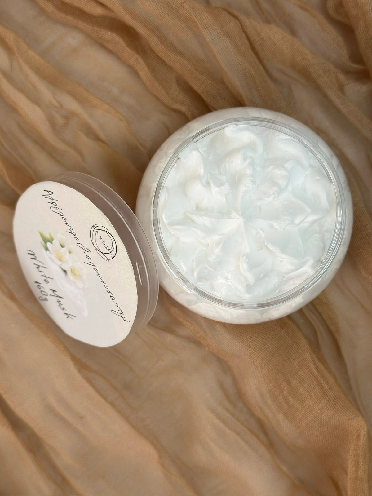 White Musk Αφρόλουτρο Σαπουνοσαντιγί